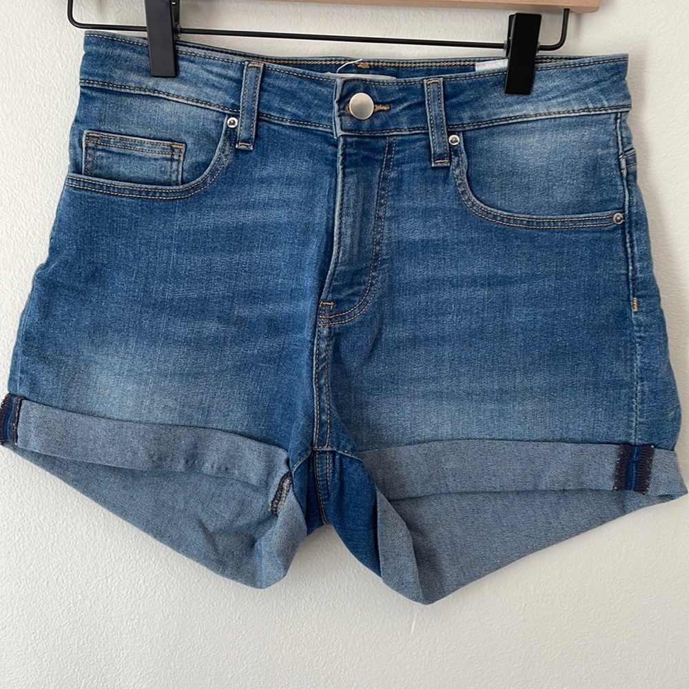 Vintage H&M denim shorts
